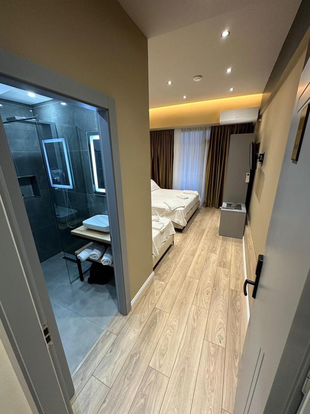Hotel Europa Крує Екстер'єр фото