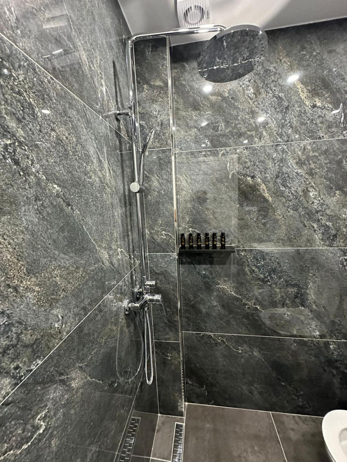 Hotel Europa Крує Екстер'єр фото